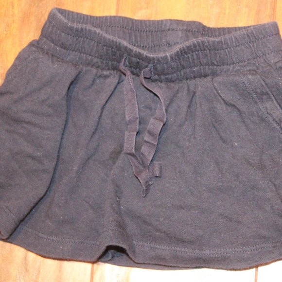 3/$20 🏷 Gap Skort Size 6-12m - Picture 2 of 2